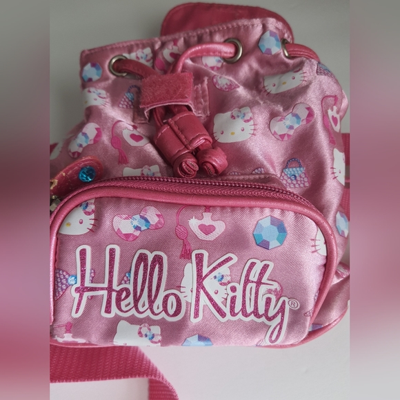 Hello Kitty Kids Backpack - Picture 2 of 7